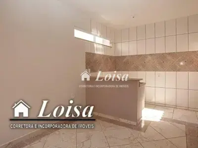 Casa com 2 quartos em Novo Mundo