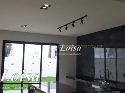 Casa com 3 quartos em Shopping Park