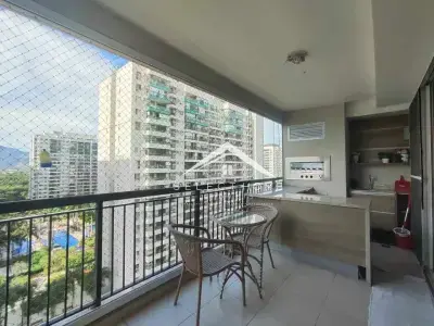 Apartamento com 4 quartos em Barra Olímpica