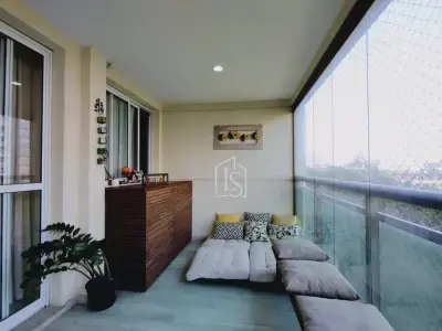 Apartamento com 3 quartos em Barra Olímpica