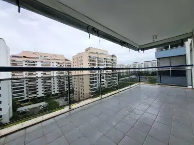 Apartamento com 2 quartos em Barra Olímpica