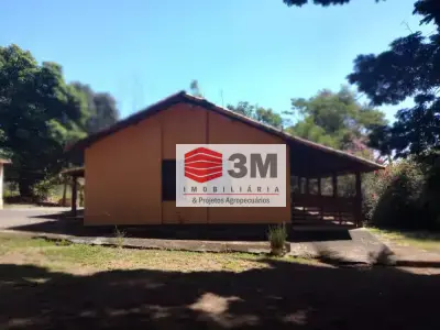 Sítio com 3 quartos em Zona Rural, São Gonçalo do Abaeté - 10m²