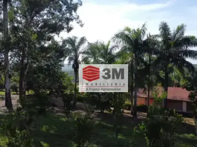 Fazenda com 0 quartos em Zona Rural, Três Marias - 120m²