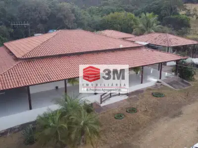 Fazenda com 0 quartos em Zona Rural, São Gonçalo do Abaeté - 353m²