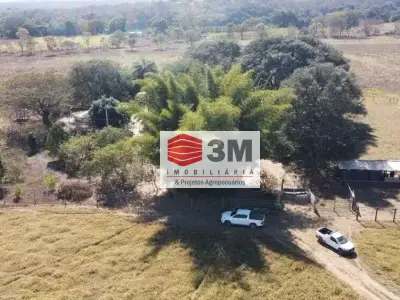 Fazenda com 0 quartos em Zona Rural, São Gonçalo do Abaeté - 32m²
