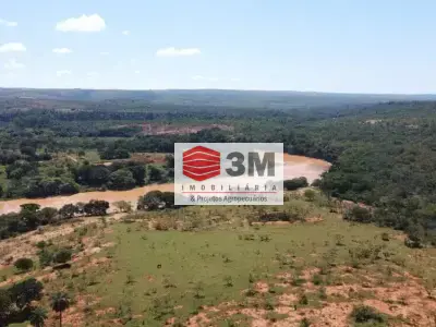Fazenda com 0 quartos em Zona Rural, São Gonçalo do Abaeté - 0m²