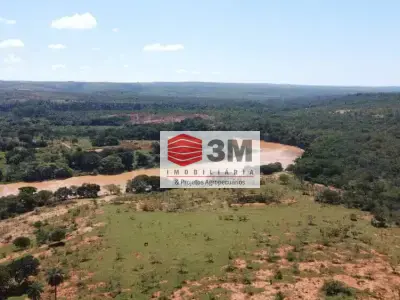 Fazenda com 0 quartos em Zona Rural, São Gonçalo do Abaeté - 0m²