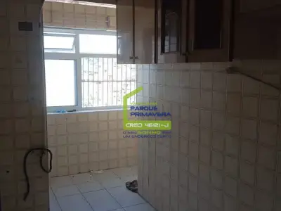 Apartamento em Vila Constança