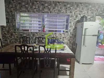 Casa em Jardim Alzira