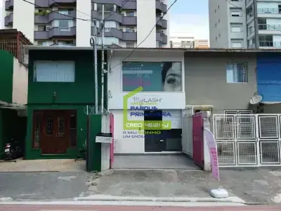 Prédio em Indianópolis