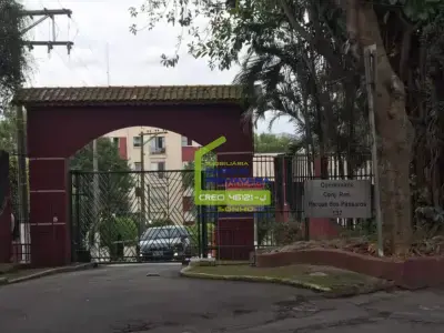 Apartamento em Conjunto Residencial Ingai