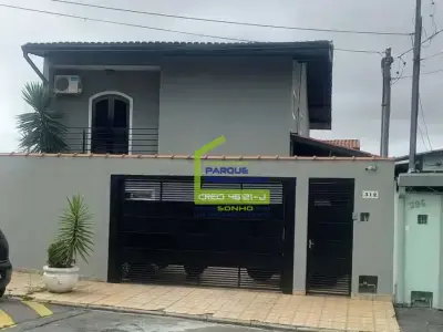 Sobrado em Cidade Dutra