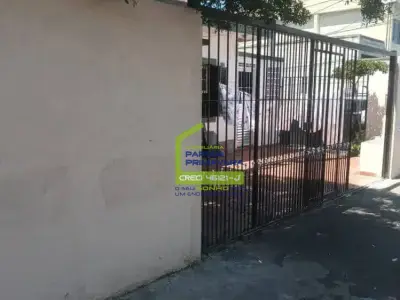 Casa em Jardim Ubirajara (Zona Sul)