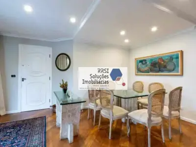 Apartamento com 3 quartos em Vila Olímpia