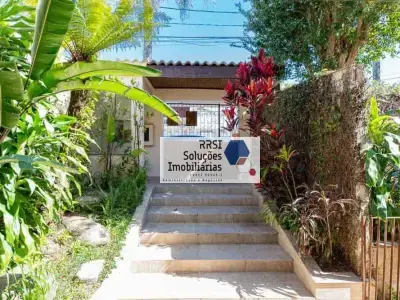 Casa com 5 quartos em Jardim Prudência