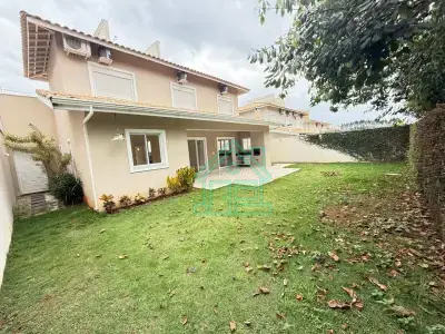 Casa de Condomínio com 3 quartos em Morro Torto