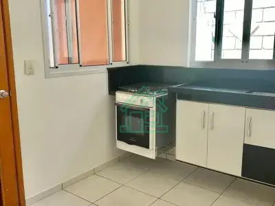 Casa de Condomínio com 2 quartos em Jardim Panorama