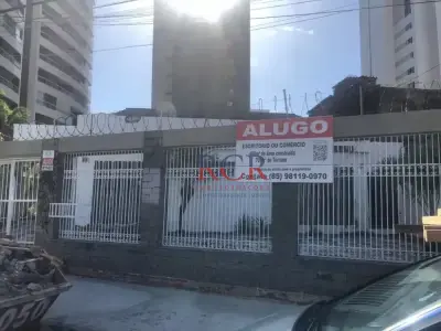 Casa com 4 quartos em Varjota, Fortaleza - 400m²
