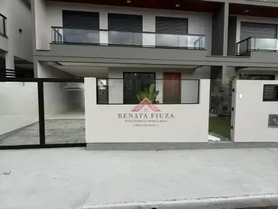 Casa com 3 quartos em Forquilhas, São José - 133m²