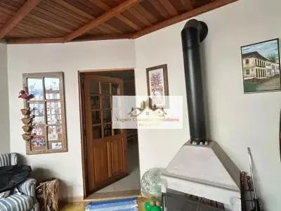 Sobrado em Loteamento Villa Branca