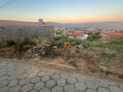 Lote / Terreno com 0 quartos em Vista Alegre