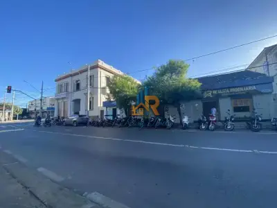 Casa com 0 quartos em Centro