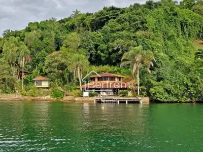 Casa com 6 quartos em Pontal (Cunhambebe), Angra dos Reis - 219m²