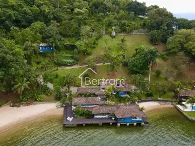 Casa com 5 quartos em Itanema, Angra dos Reis - 600m²
