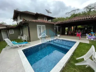 Casa com 5 quartos em Frade (Cunhambebe), Angra dos Reis - 200m²