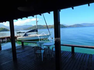 Casa com 3 quartos em Itanema (Cunhambebe), Angra dos Reis - 160m²