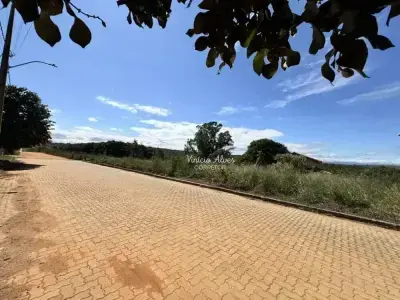 Lote em Condomínio com 0 quartos em Cond. Recanto do  Beija Flor, Jaboticatubas - 1000m²