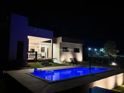 Casa de Condomínio com 3 quartos em Cond. Recanto do  Beija Flor, Jaboticatubas - 130m²