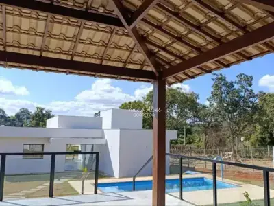 Casa com 3 quartos em Condomínio Estância da Mata, Jaboticatubas - 150m²