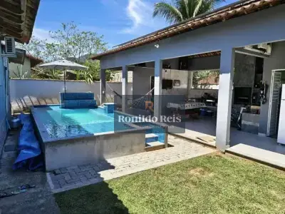 Casa com 3 quartos em Japuiba, Cachoeiras de Macacu - 120m²