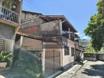 Casa com 4 quartos em Centro, Cachoeiras de Macacu - 140m²