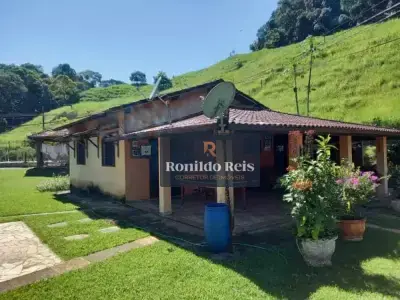 Sítio com 2 quartos em Guapiacu, Cachoeiras de Macacu - 400m²