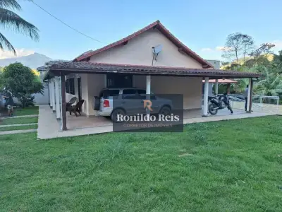 Casa com 3 quartos em Reta dos Ipês, Cachoeiras de Macacu - 110m²