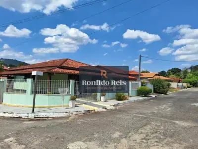 Casa com 2 quartos em Reta dos Ipês, Cachoeiras de Macacu - 130m²