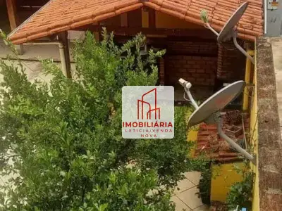 Casa com 3 quartos em Maria Helena, Belo Horizonte - 150m²