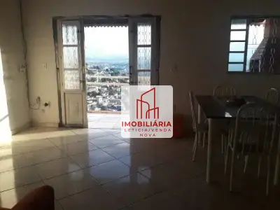 Casa com 2 quartos em Jardim dos Comerciários (Venda Nova), Belo Horizonte - 120m²