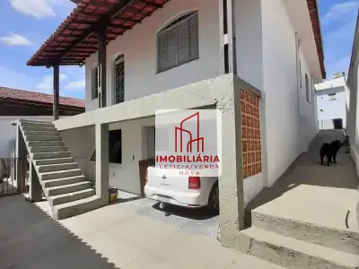 Casa com 4 quartos em Piratininga (Venda Nova), Belo Horizonte - 303m²