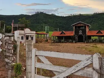 Sítio com 8 quartos em Zona Rural, Charqueada - 121000m²