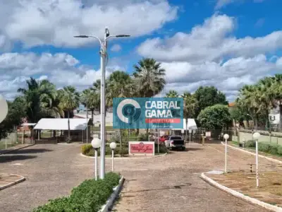 Casa de Condomínio com 3 quartos em Centro
