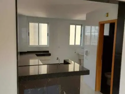 Área Privativa com 2 quartos em Vila Paris, Belo Horizonte - 65m²