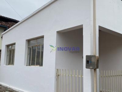 Casa com 3 quartos em Centro