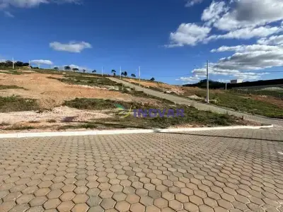 Lote / Terreno com 0 quartos em Cidade Universitária 2