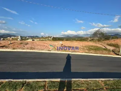 Lote / Terreno com 0 quartos em Cidade Universitária 2