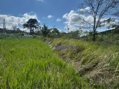 Lote / Terreno com 0 quartos em Recando do Jambreiro