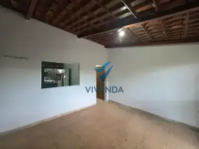 Casa com 2 quartos em Jardim Diamantina