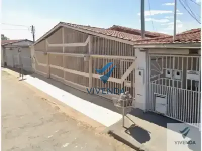 Casa com 4 quartos em Setor Sul